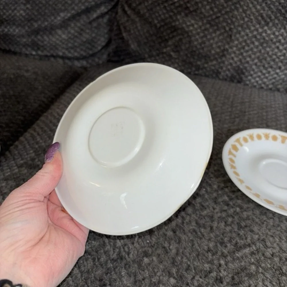 Set of 4 ~ Corelle ~ Butterfly Gold‎ ~ Hook Handle Coffee Cups and Saucers